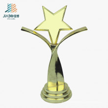 Fornecer 21.5 cm Barato Prêmios Copos Personalizado Ouro Estrela de Metal Troféu Promocional